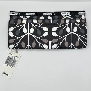 Black and White Leaf and Tree Pattern Wallet